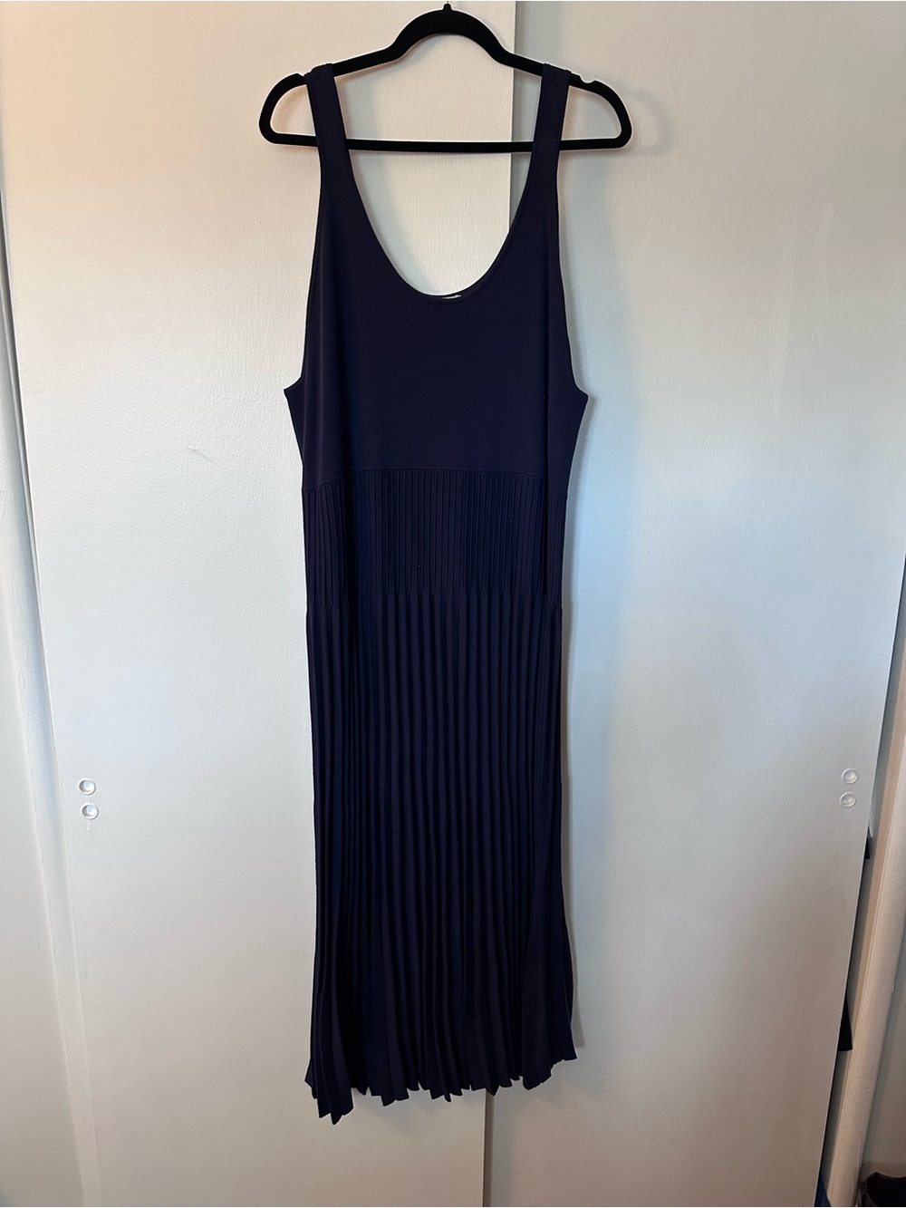 a new day Navy Scoop Neck Pleated Midi Dress size 2x EUC